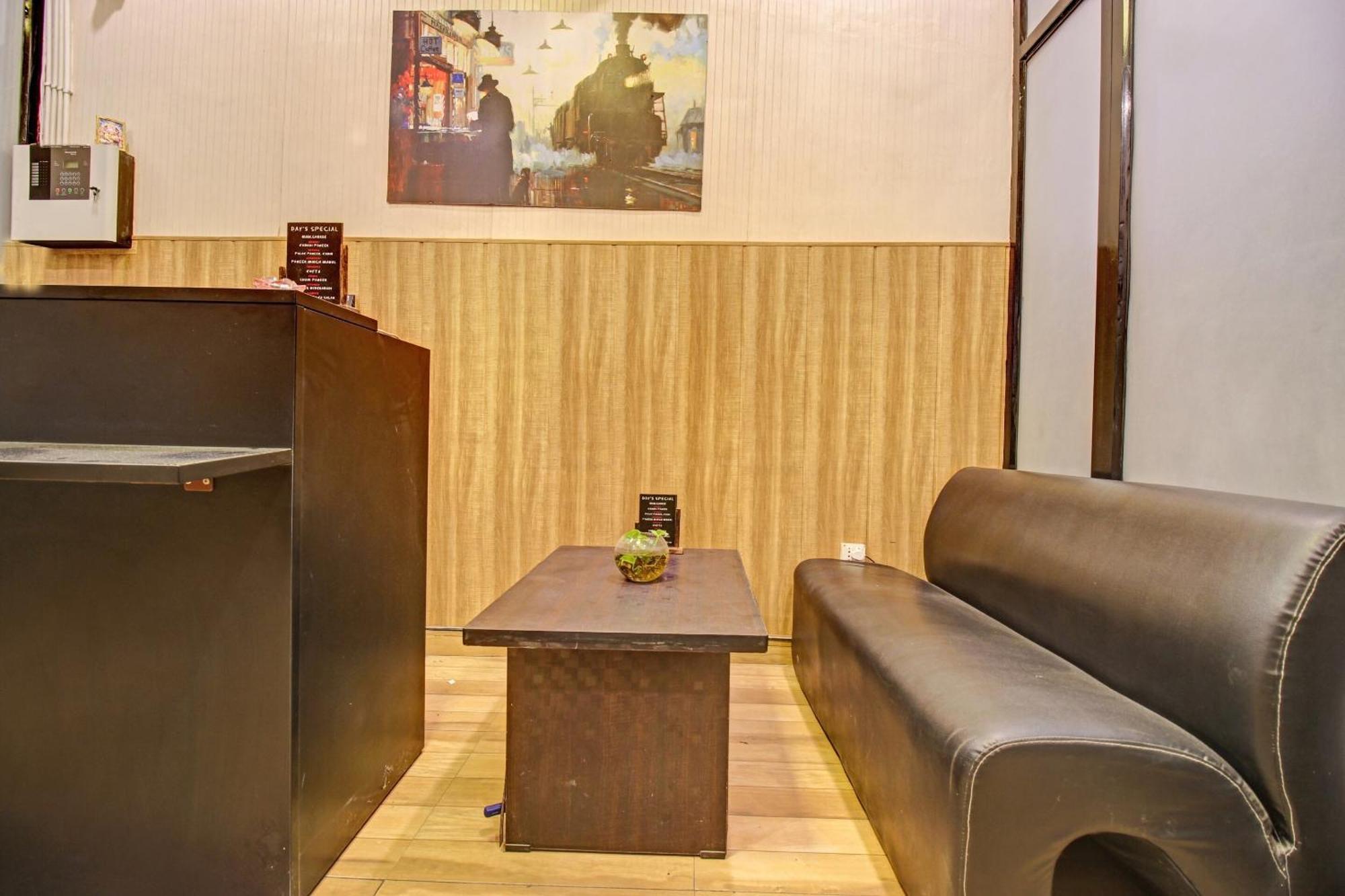 Super Townhouse Kachnar House Vikas Nagar 호텔 Hasanganj 외부 사진