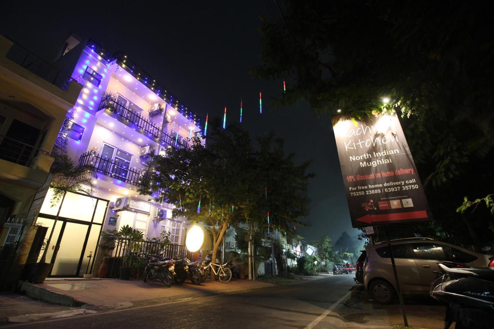 Super Townhouse Kachnar House Vikas Nagar 호텔 Hasanganj 외부 사진